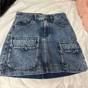 Cargo wash denim skirt